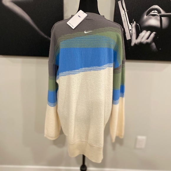 Nike Yoga Therma-FIT ADV Long Sleeve Tunic - Picture 7 of 16